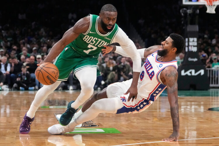 Celtics trade Brown to 76ers